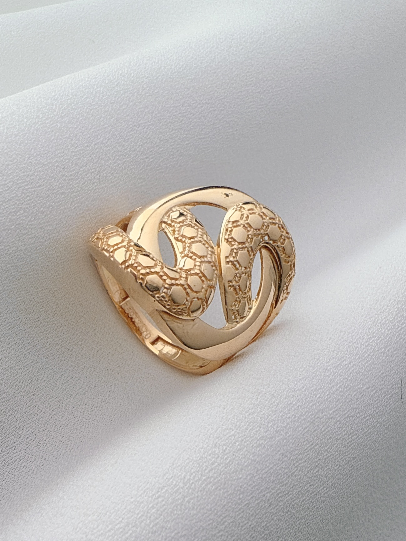 A01 انگشتر A01